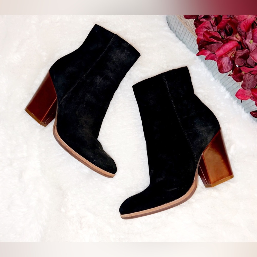 KORK EASE Petra Black Suede Ankle Bootie - Picture 5 of 10